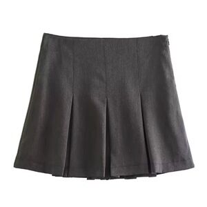 Pleated Mini skirt